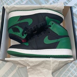 Pine Green Jordan 1